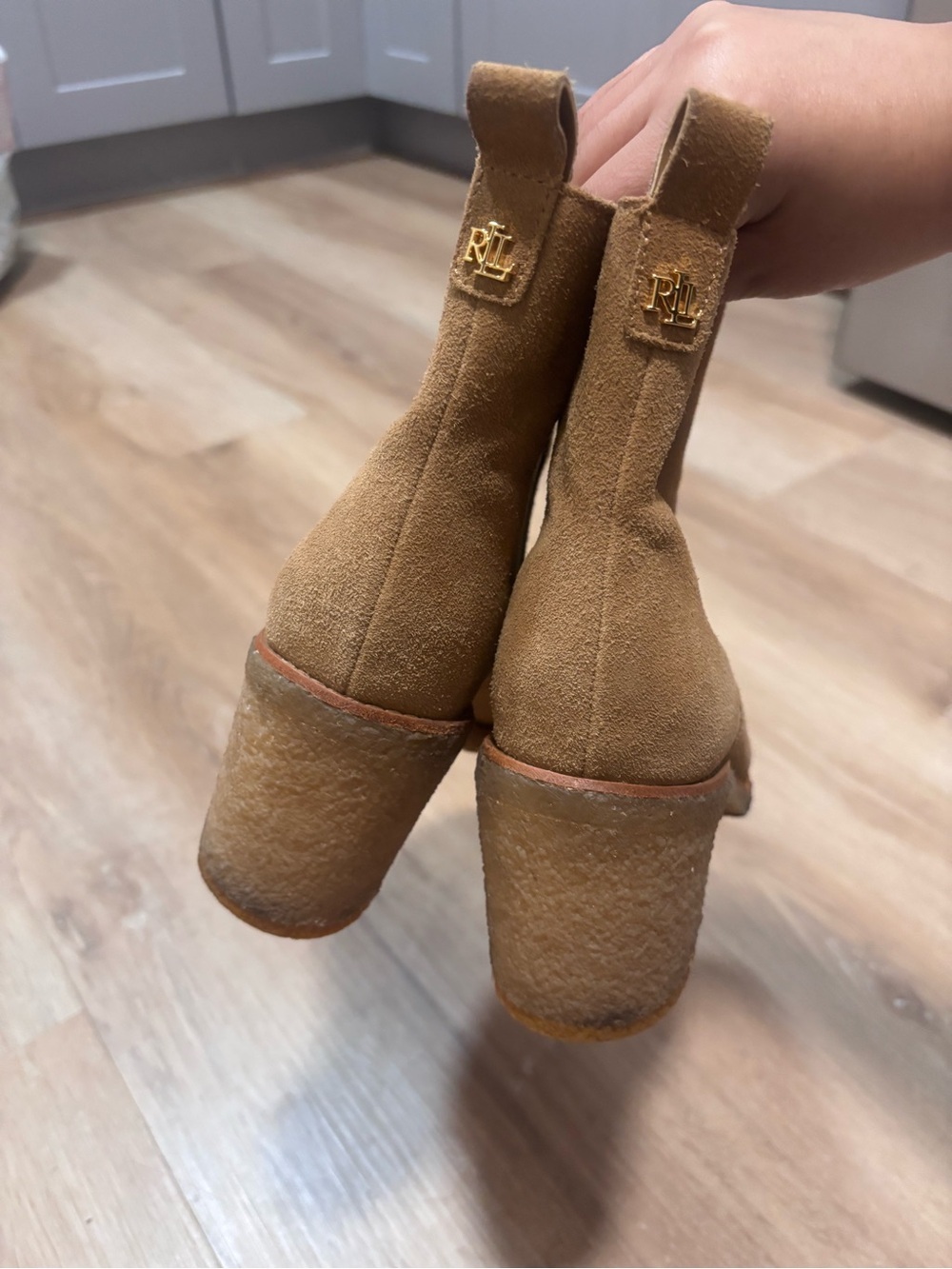 Lauren Ralph Women's Suede Tan Chelsea Block Heel Booties size 7.5 - Picture 7 of 9